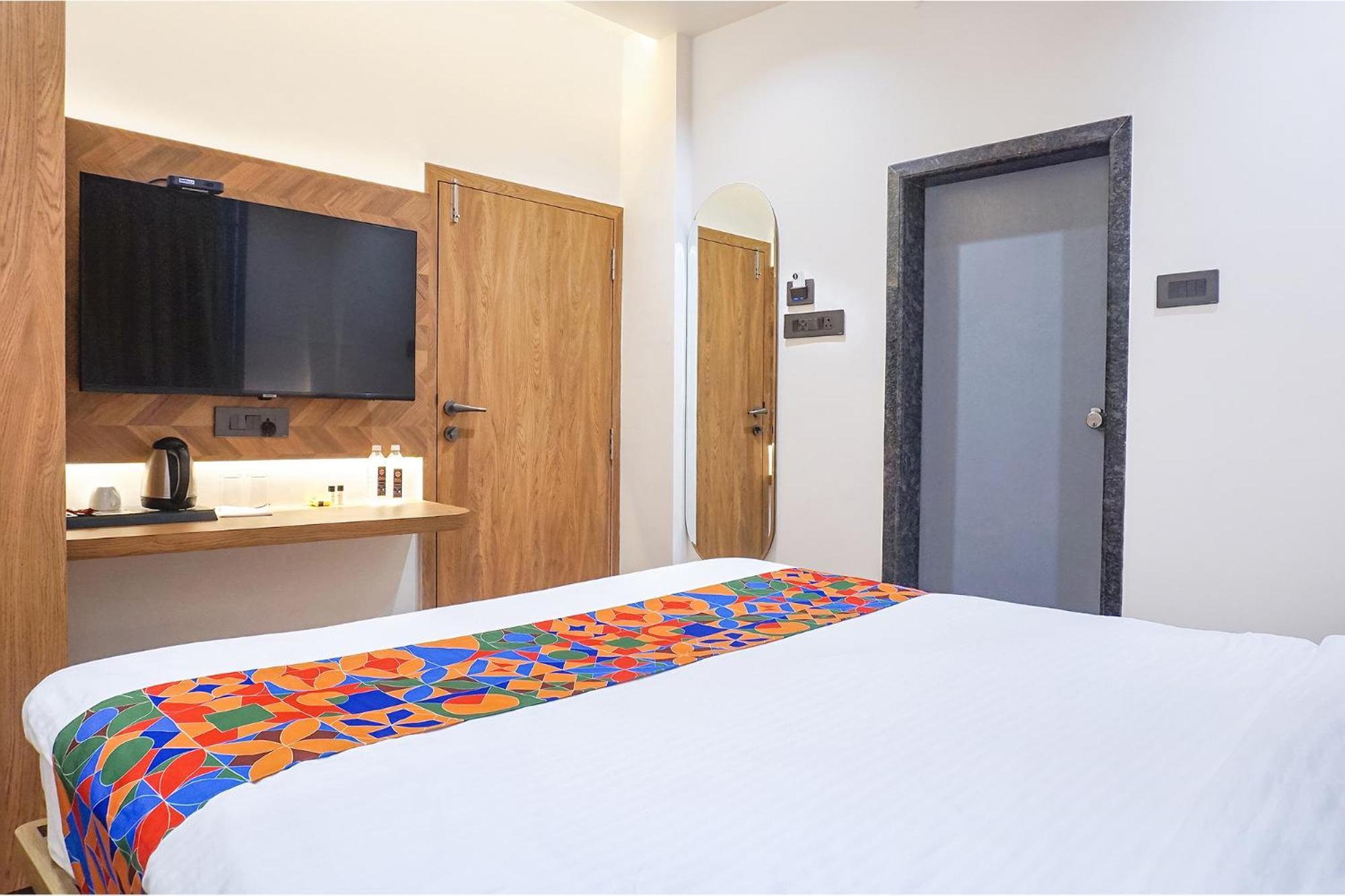 Fabhotel Prime Shourya Residency - Nr Maharshi Karve Museum Pune Exterior photo