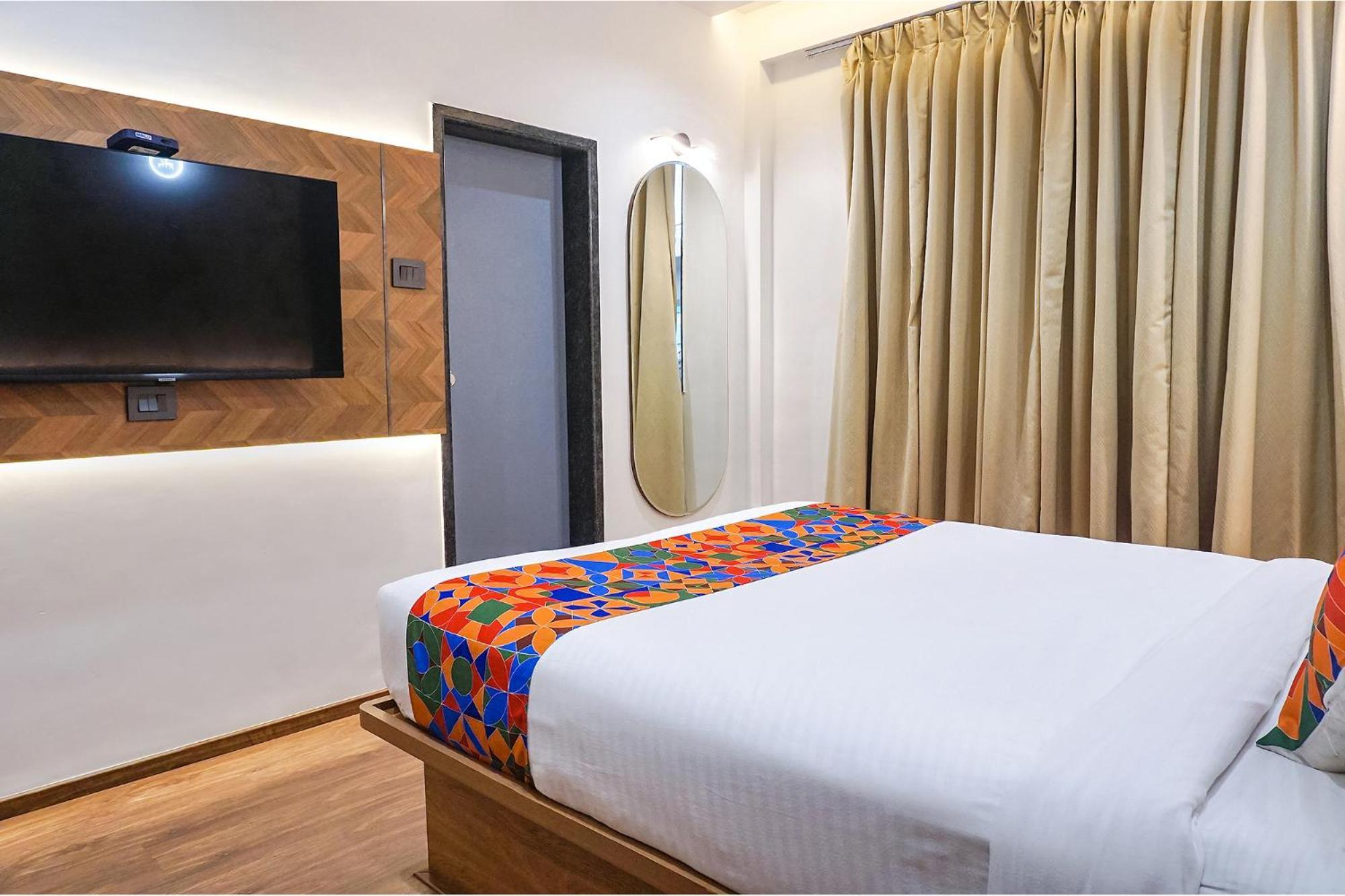 Fabhotel Prime Shourya Residency - Nr Maharshi Karve Museum Pune Exterior photo